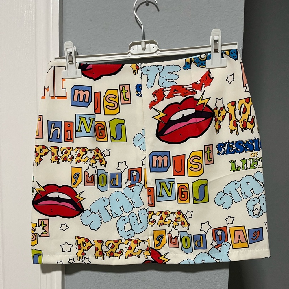 Litle Corner Miami, falda blanca estampado multicolor talla M.